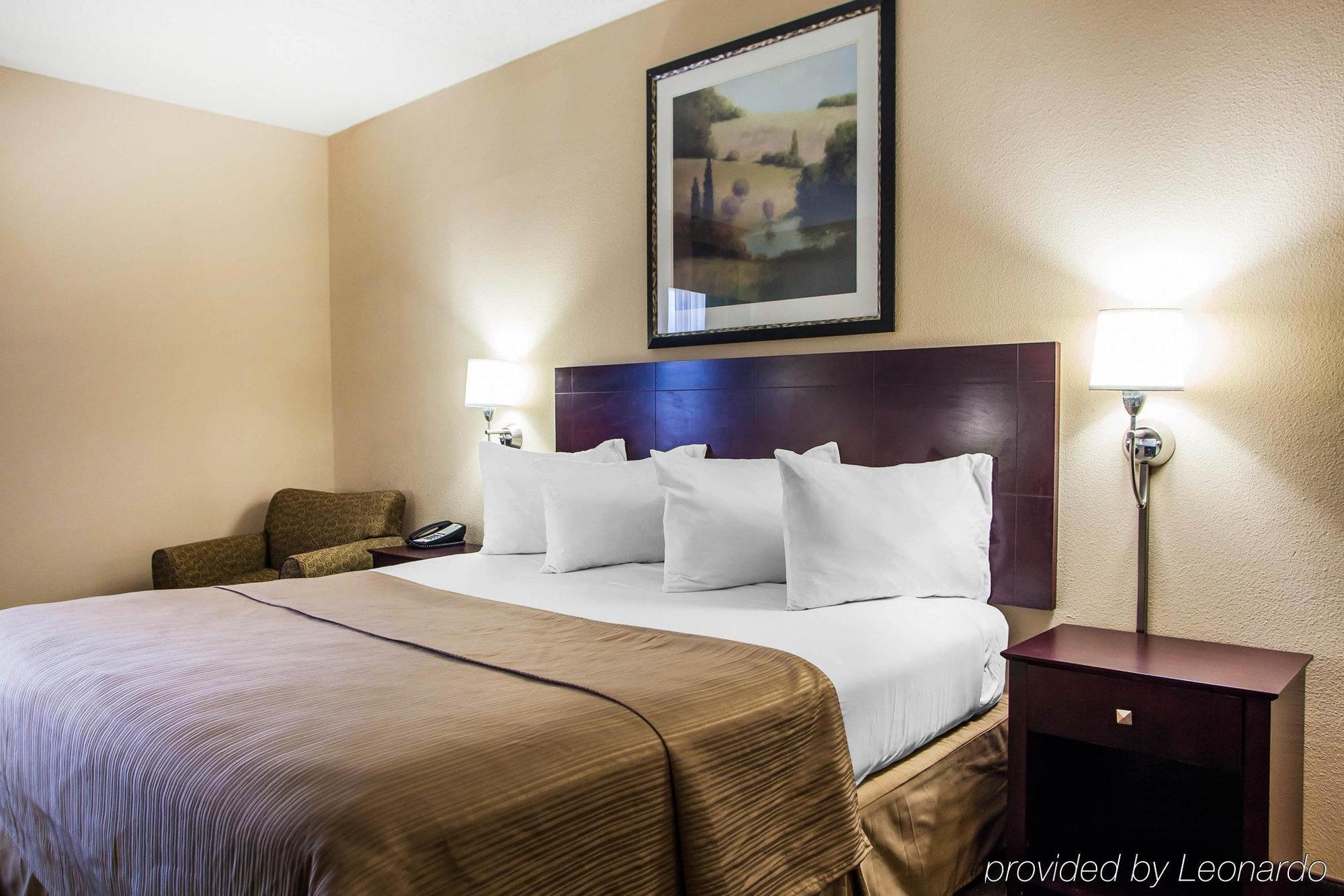 Quality Inn & Suites Peoria Kültér fotó